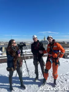 Уборка снега с крыш, очистка кровли от снега и наледи фото 6