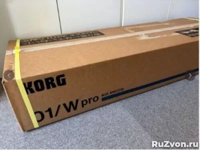 Продам Korg 01 W Pro 76-клавишный синтезатор с черной клавиа фото