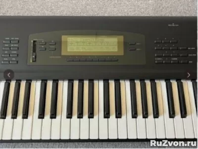 Продам Korg 01 W Pro 76-клавишный синтезатор с черной клавиа фото 2