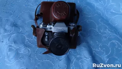 Фотоаппарат ZENIT 3м+ кожаный чехол - СССР. фото