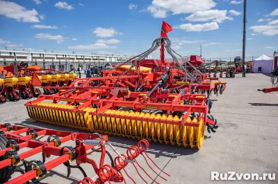 Предлагаем оригинальные запасные части к технике Väderstad . фото 1