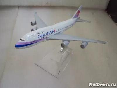 Модель самолёта Тайвань China Airlines Boeing 747 фото