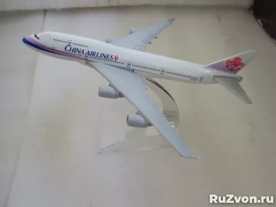 Модель самолёта Тайвань China Airlines Boeing 747 фото 4