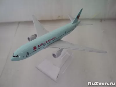 Модель самолёта Air Боинг 777 CANADA фото