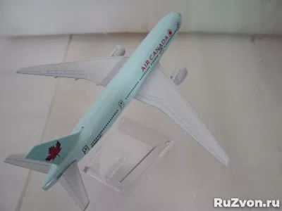 Модель самолёта Air Боинг 777 CANADA фото 2