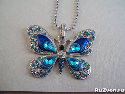 Ожерелье с бабочкой фото