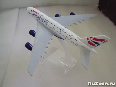 Модель самолёта BRITISH AIRWAYS A380 фото 2