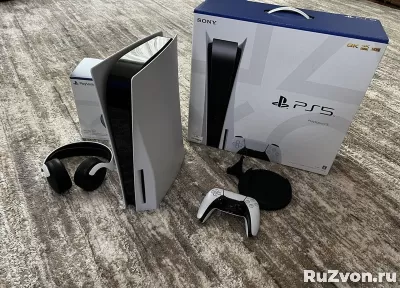 Оптовая игровая консоль Sony PlayStation 5 фото