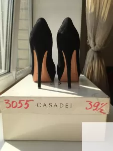 Туфли casadei италия новые размер 39 замшевые черные платфор фото 3