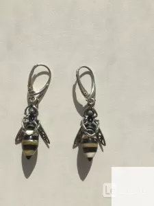 Серьги пчела бижутерия украшение металл под золото камни нат фото 1